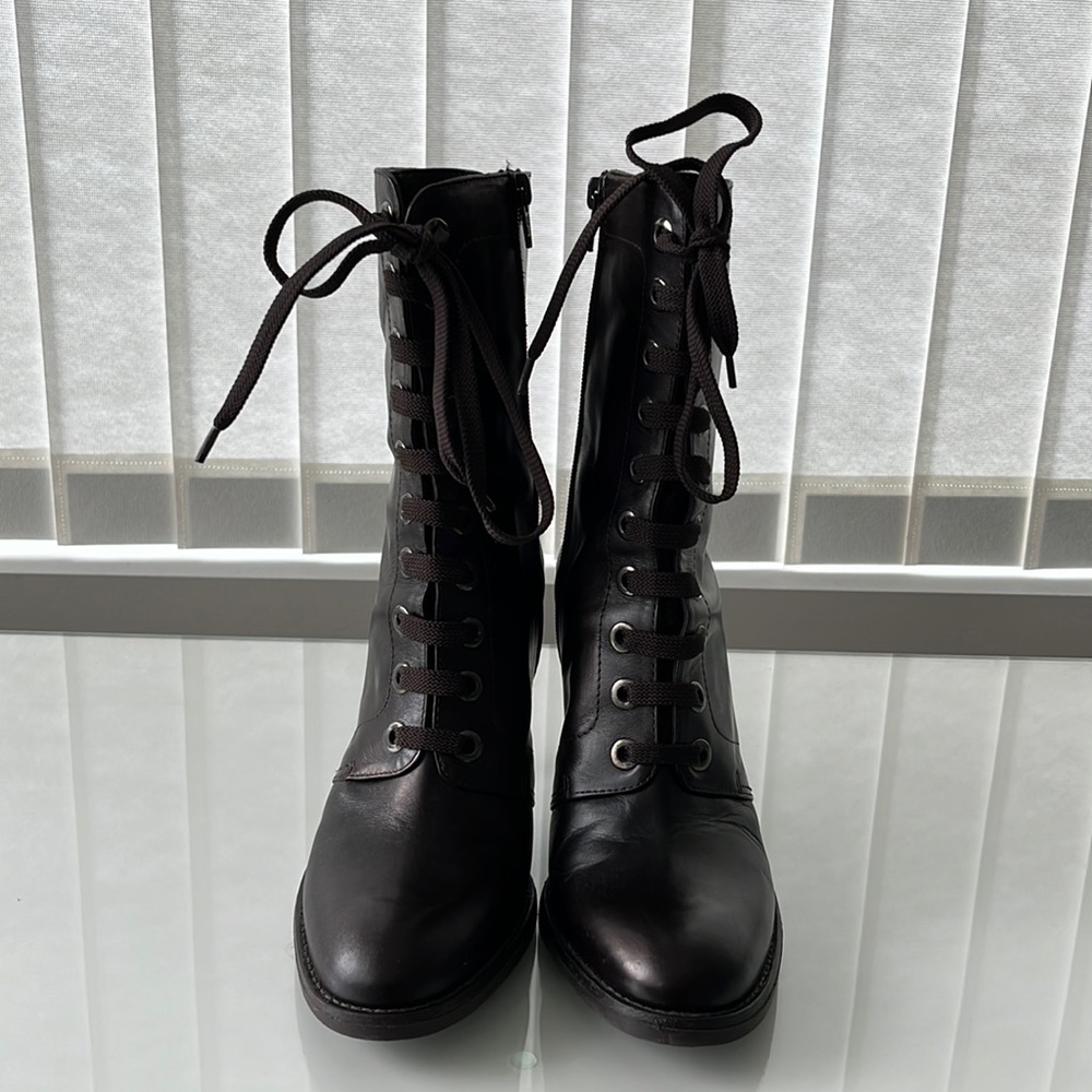 Via Spiga Lace up boots